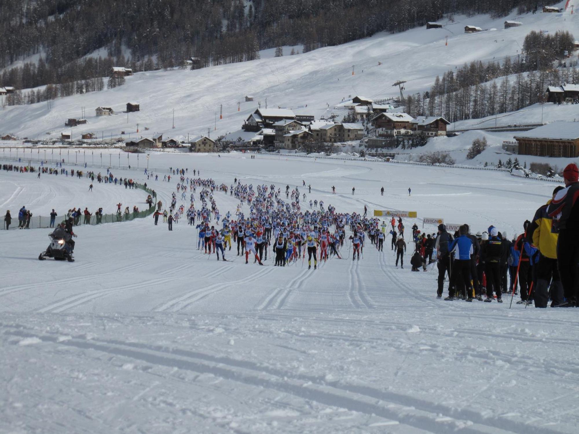 Hotel Costanza Mountain Holiday Livigno Exterior photo
